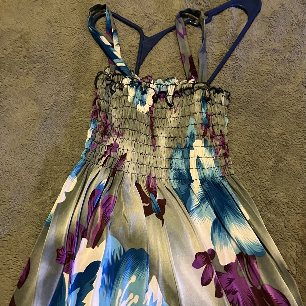 Women’s dress